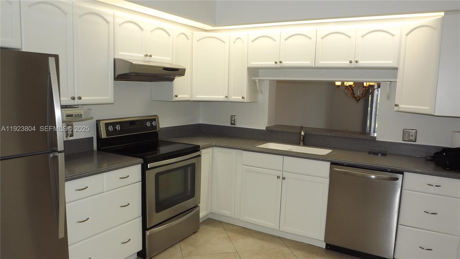 CAMBRIDGE AT CENTURY - Residential