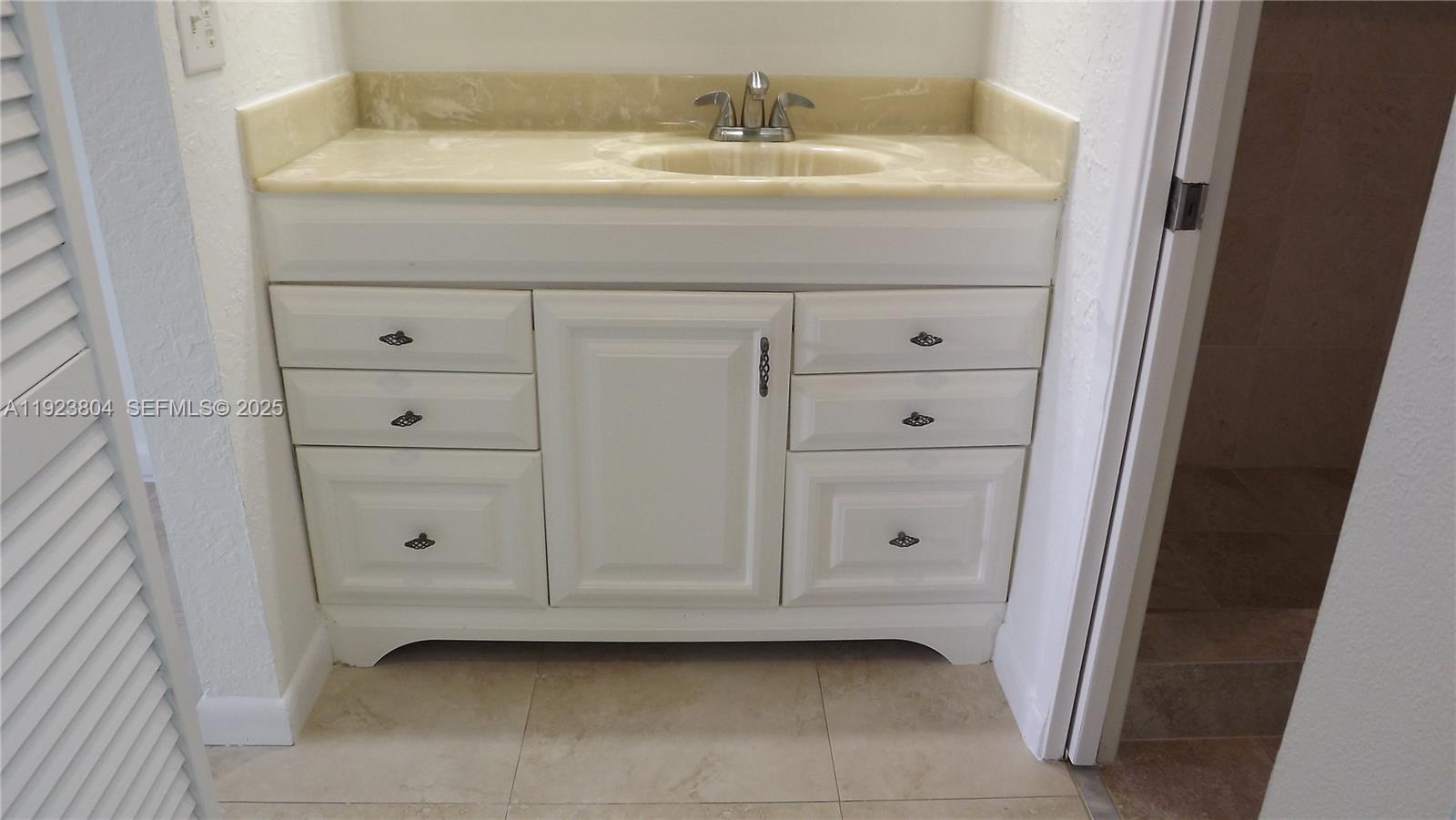 CAMBRIDGE AT CENTURY - Residential