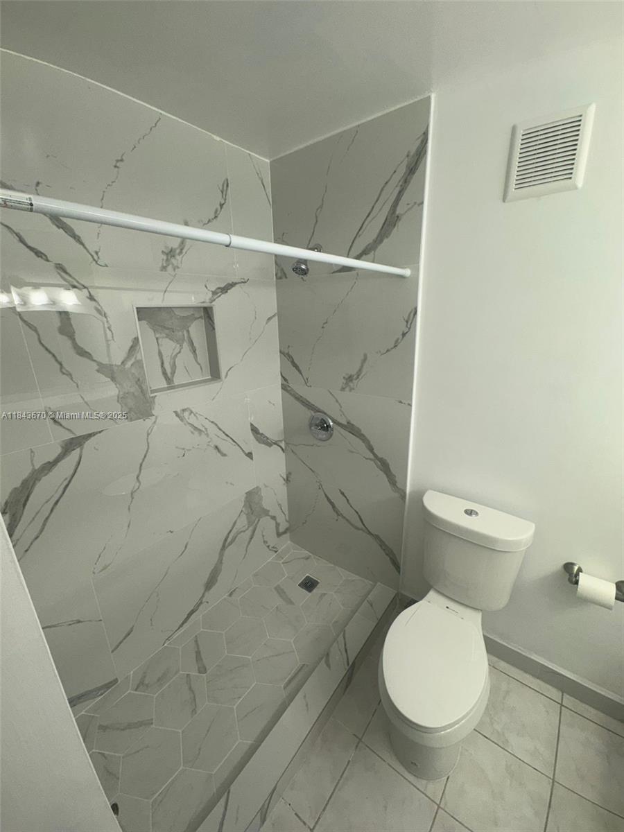 MANGO HILL CONDO NO 2 - Residential