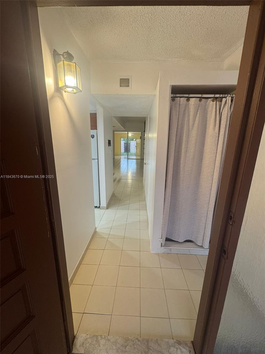 MANGO HILL CONDO NO 2 - Residential