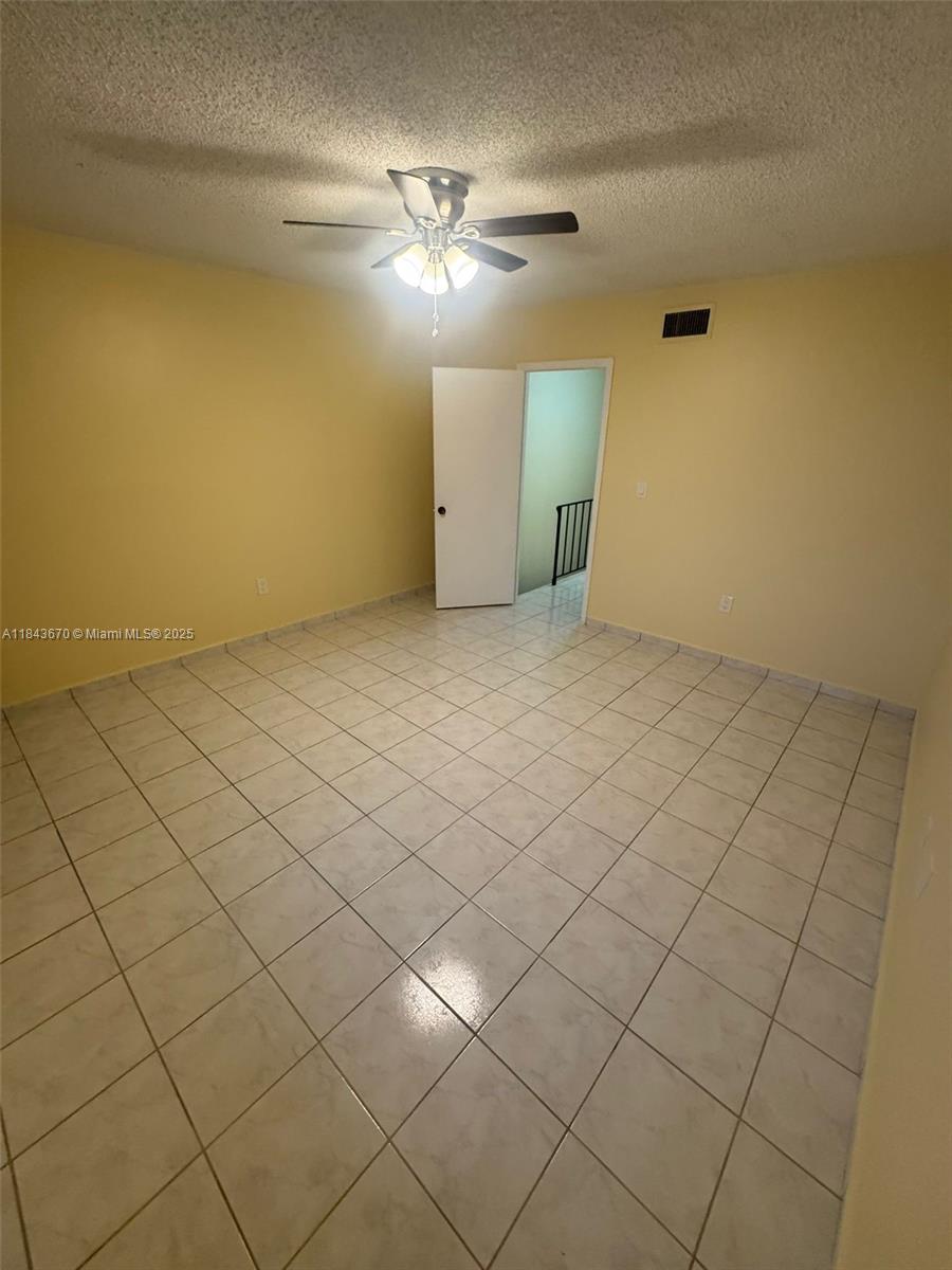 MANGO HILL CONDO NO 2 - Residential