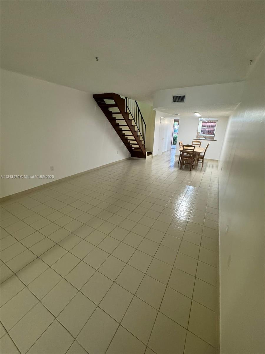 MANGO HILL CONDO NO 2 - Residential