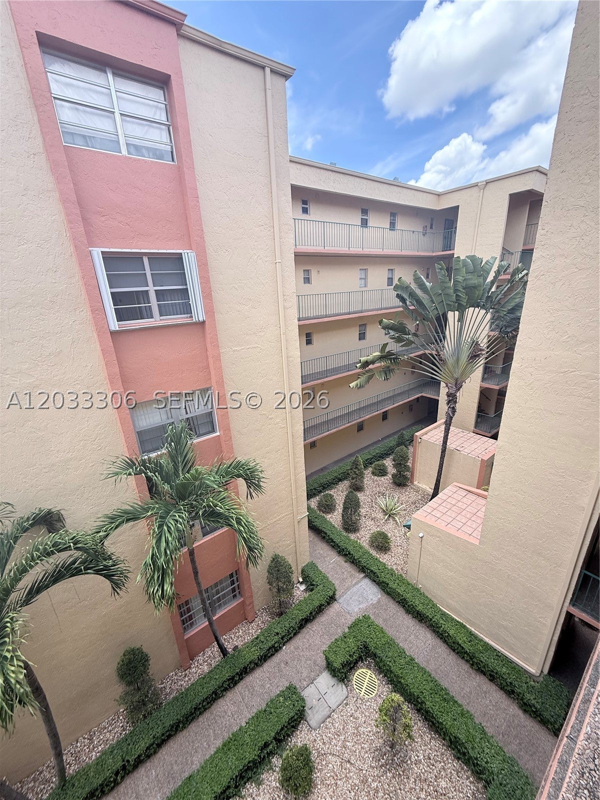 1975 W 44th Pl 401