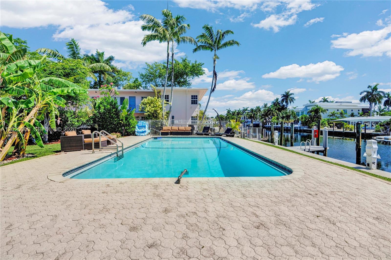 76 ISLE OF VENICE CO-OP - Residential