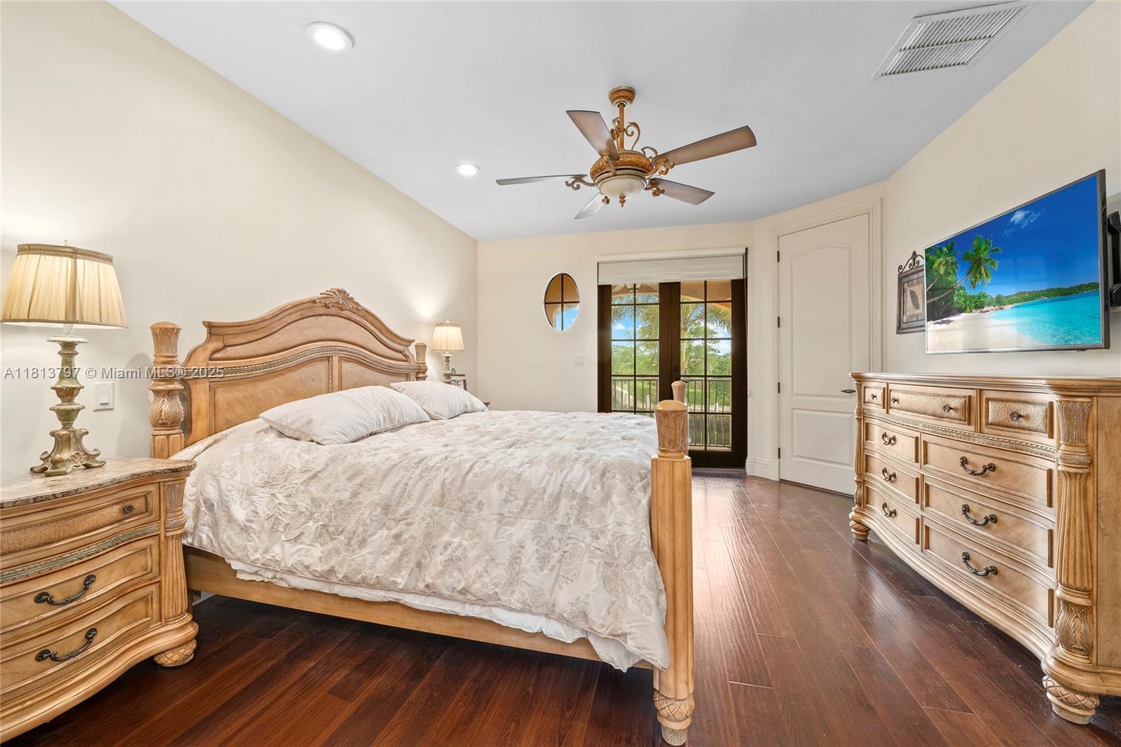 COVE 5TH SEC - Residential