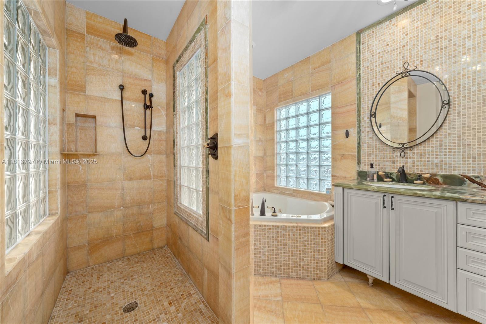 COVE 5TH SEC - Residential