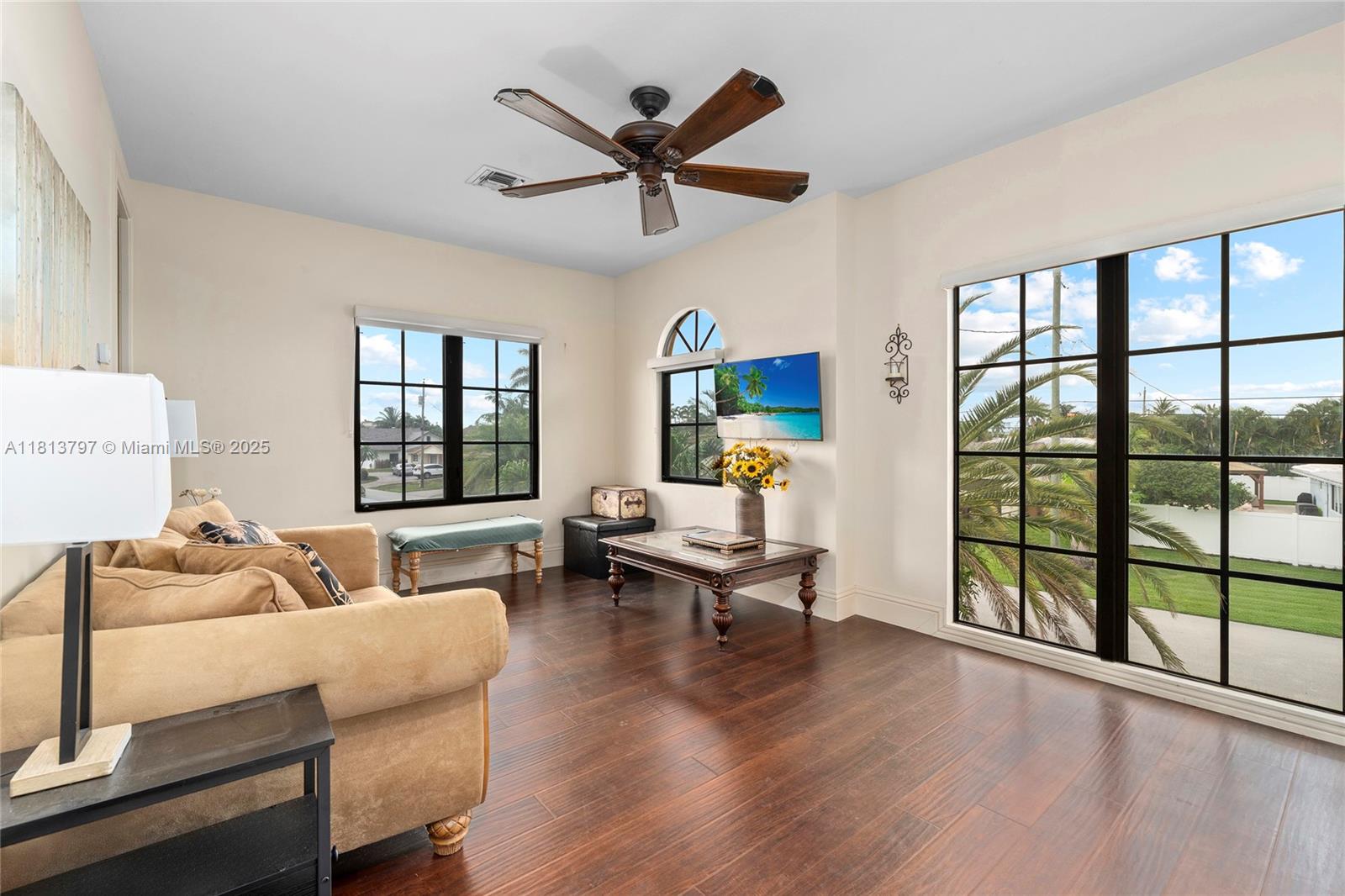COVE 5TH SEC - Residential