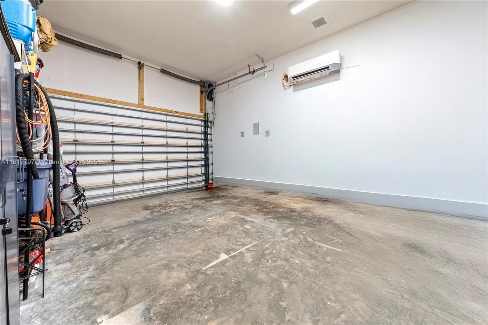 COVE 5TH SEC - Residential