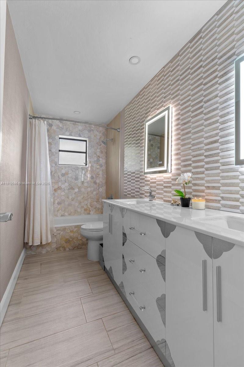 Majestic Groves - Residential