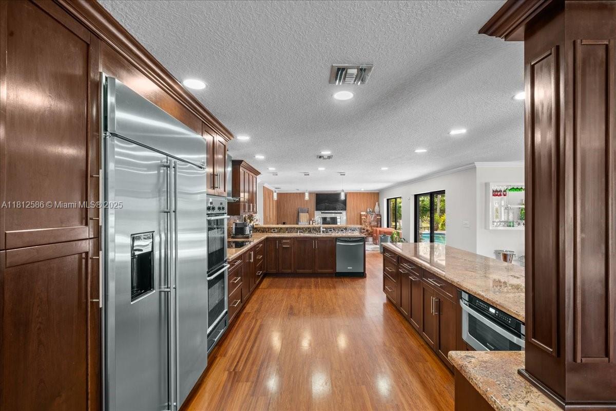 Majestic Groves - Residential