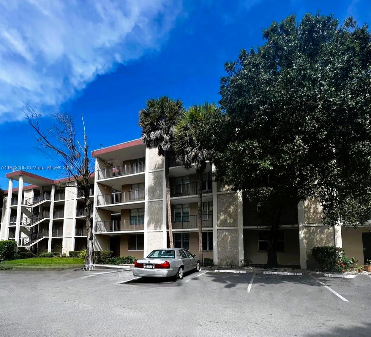 CYPRESS CHASE CONDO NO 7 - Residential