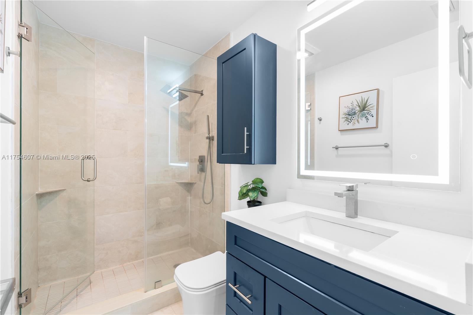 ROYAL GARDEN CONDO - Residential