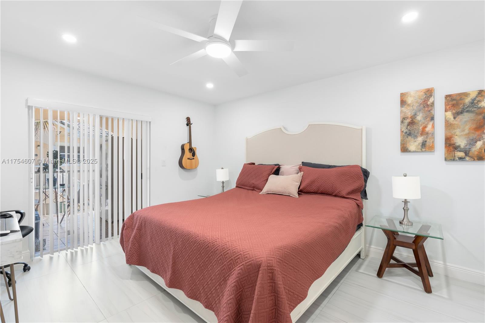 ROYAL GARDEN CONDO - Residential