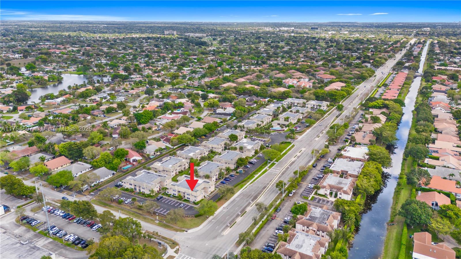 ROYAL GARDEN CONDO - Residential