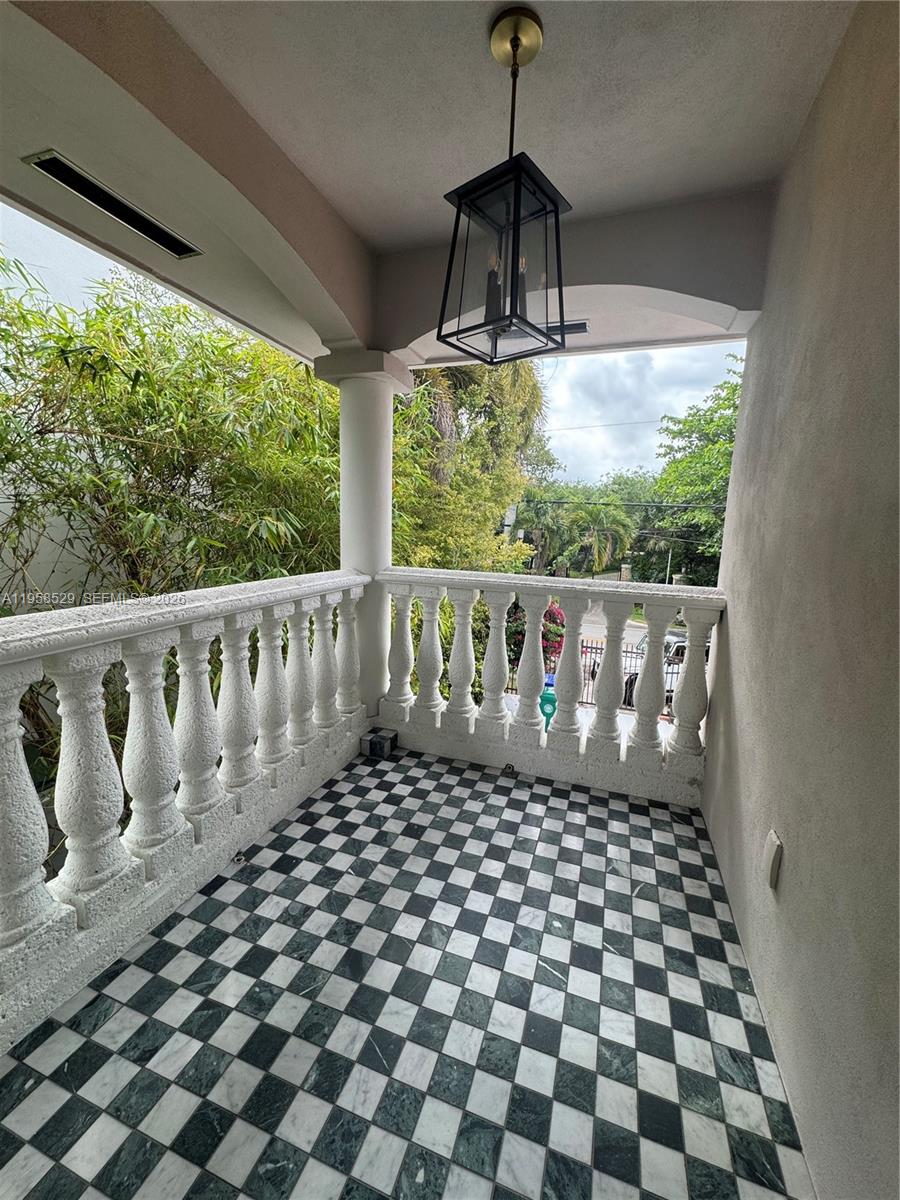 RHODES AMD NEW BISC - Residential