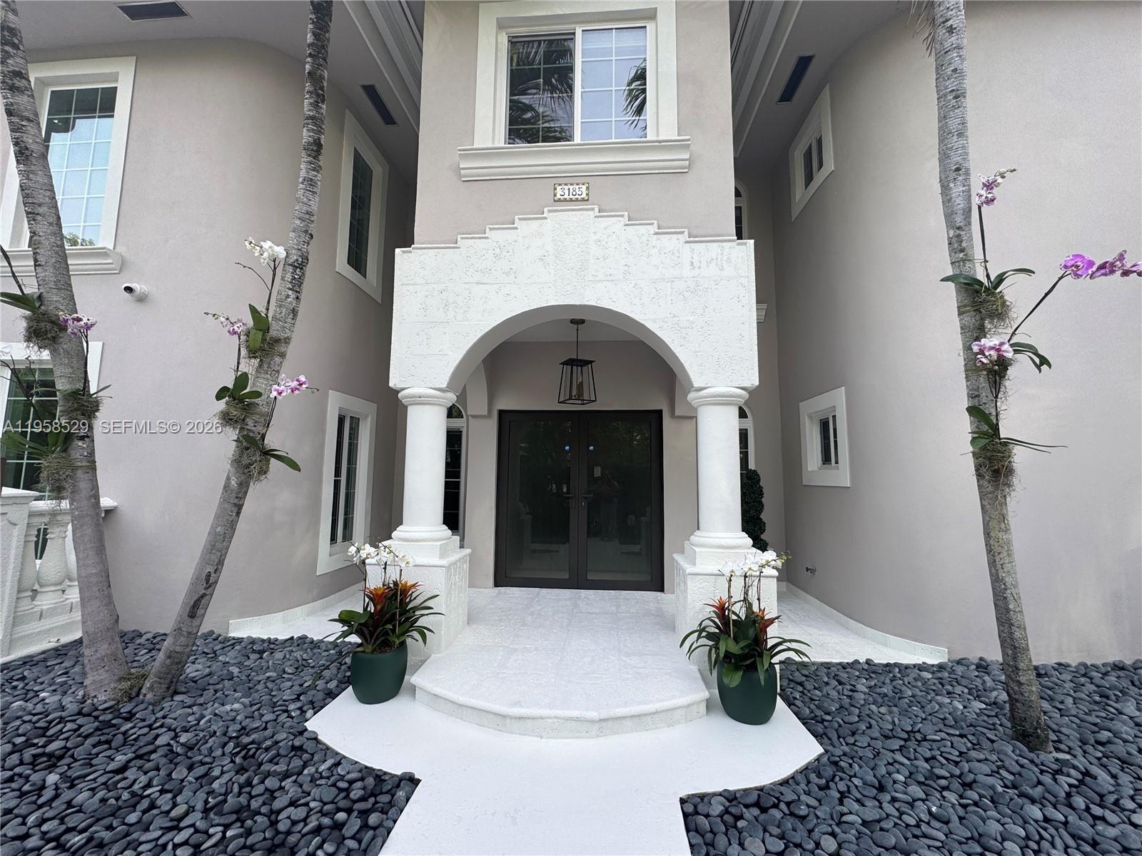 RHODES AMD NEW BISC - Residential