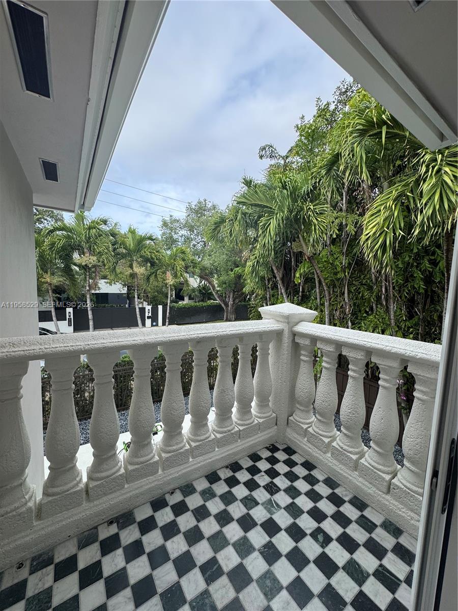 RHODES AMD NEW BISC - Residential