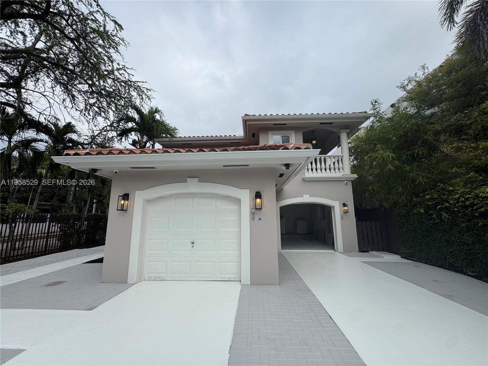 RHODES AMD NEW BISC - Residential