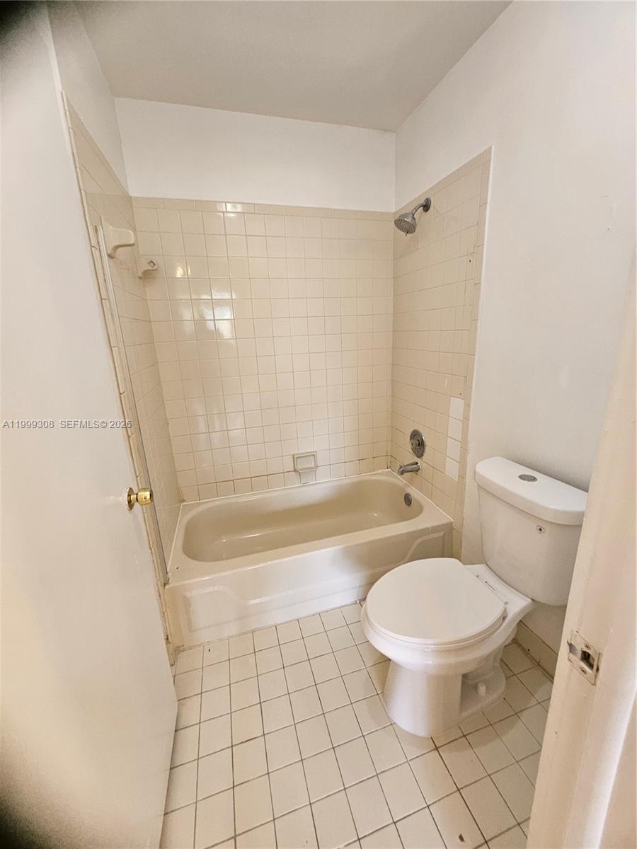 CORAL WEST CONDO - Residential Lease