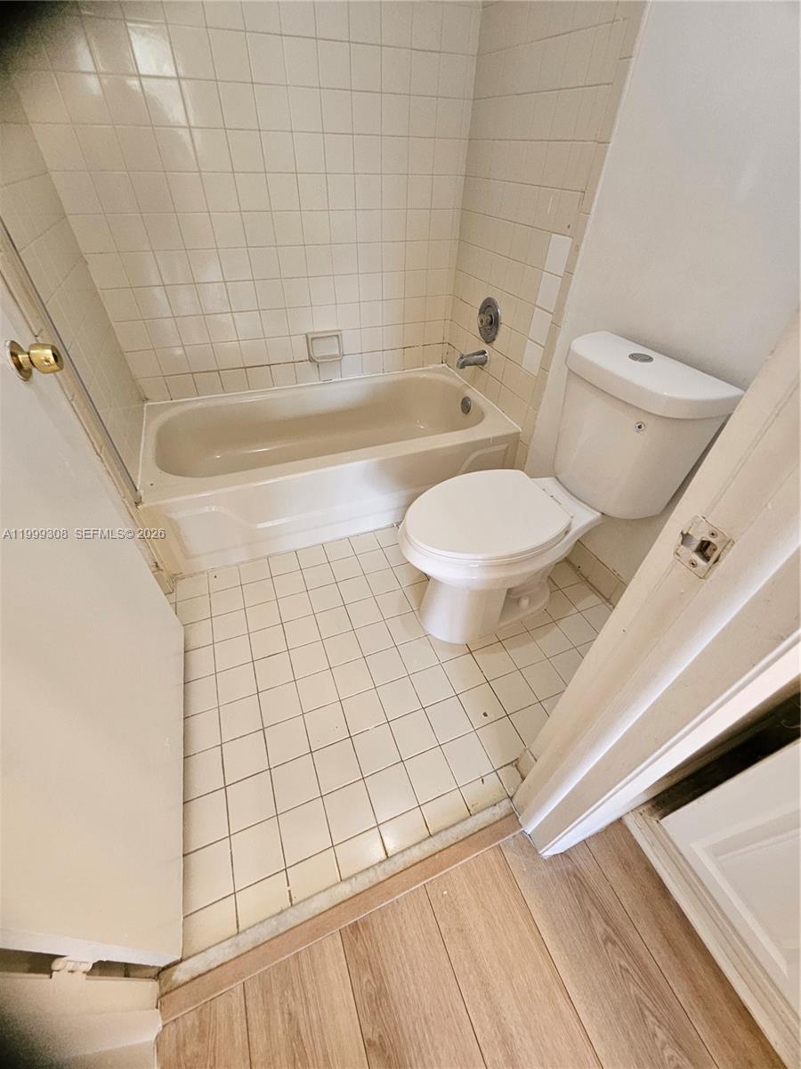 CORAL WEST CONDO - Residential Lease