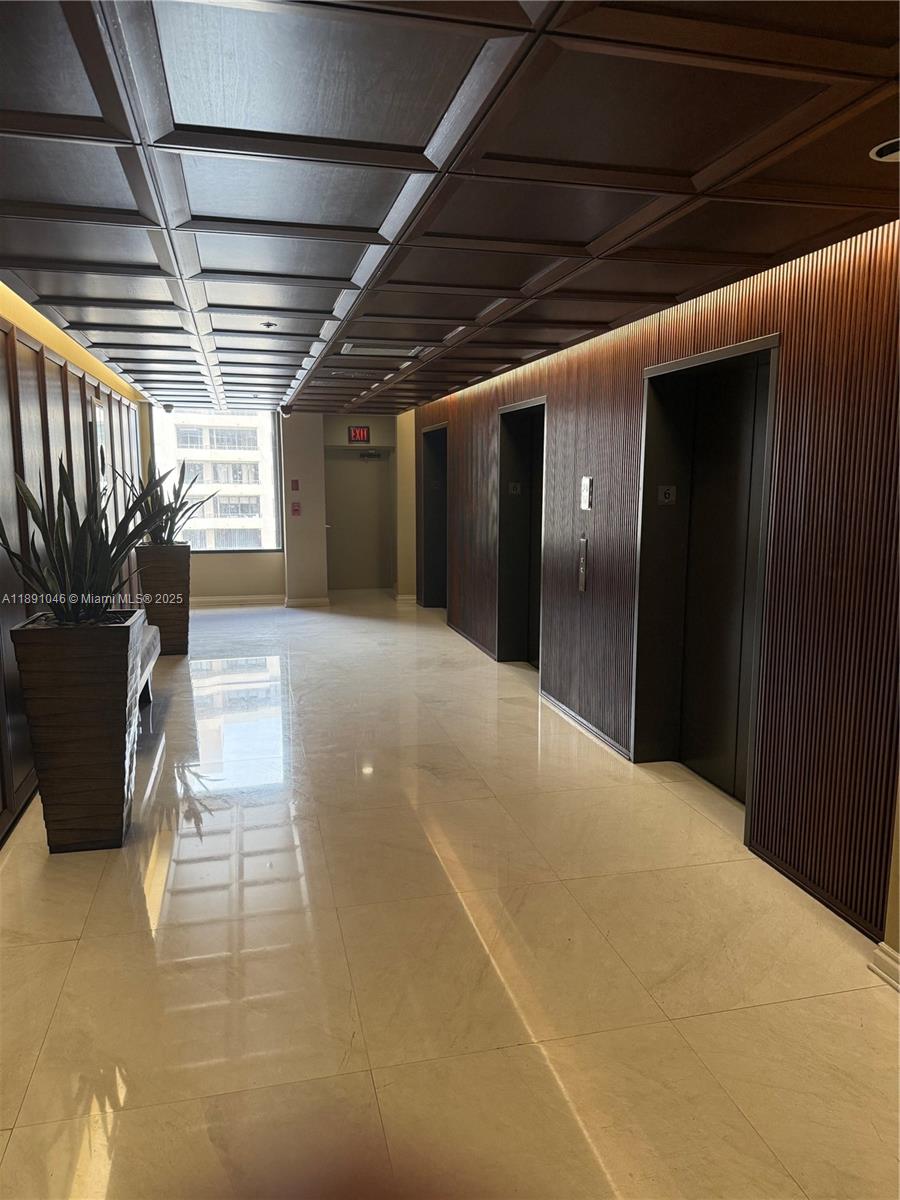 KEY COLONY NO 1 - Residential Lease