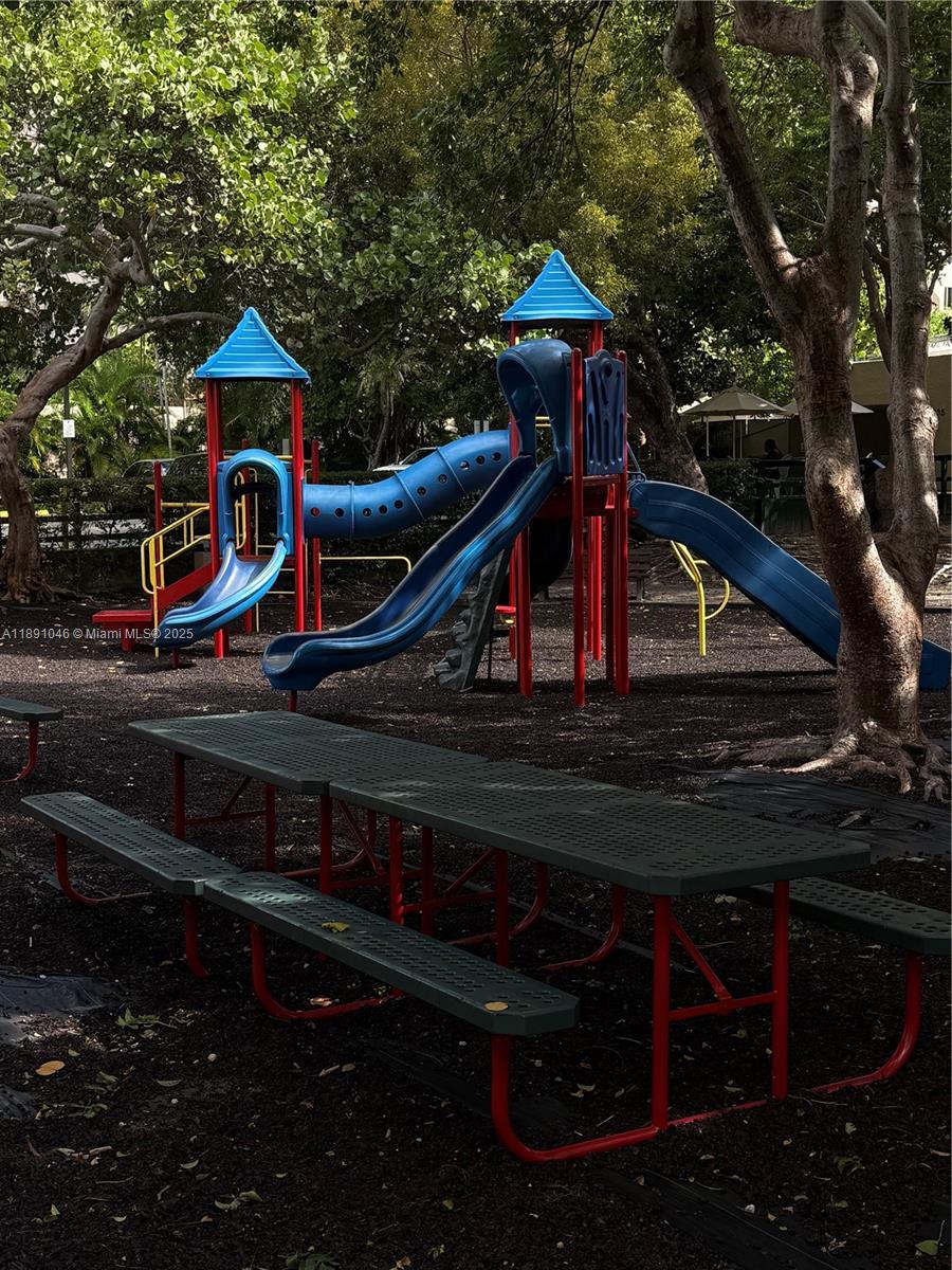 KEY COLONY NO 1 - Residential Lease