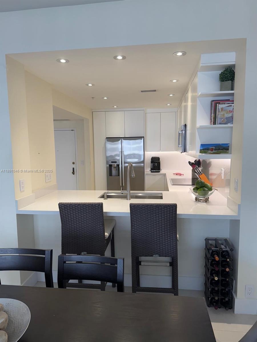 KEY COLONY NO 1 - Residential Lease