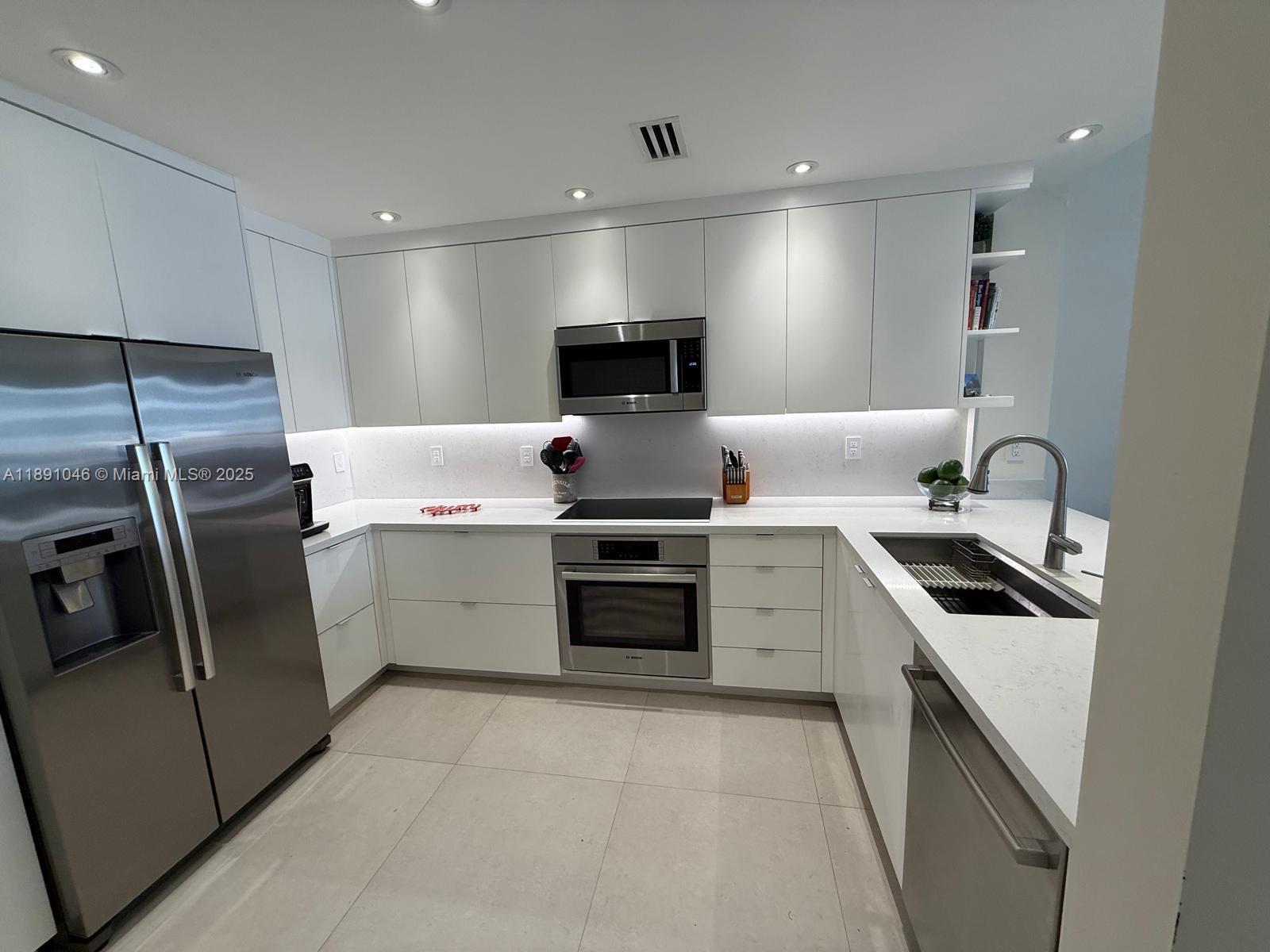 KEY COLONY NO 1 - Residential Lease