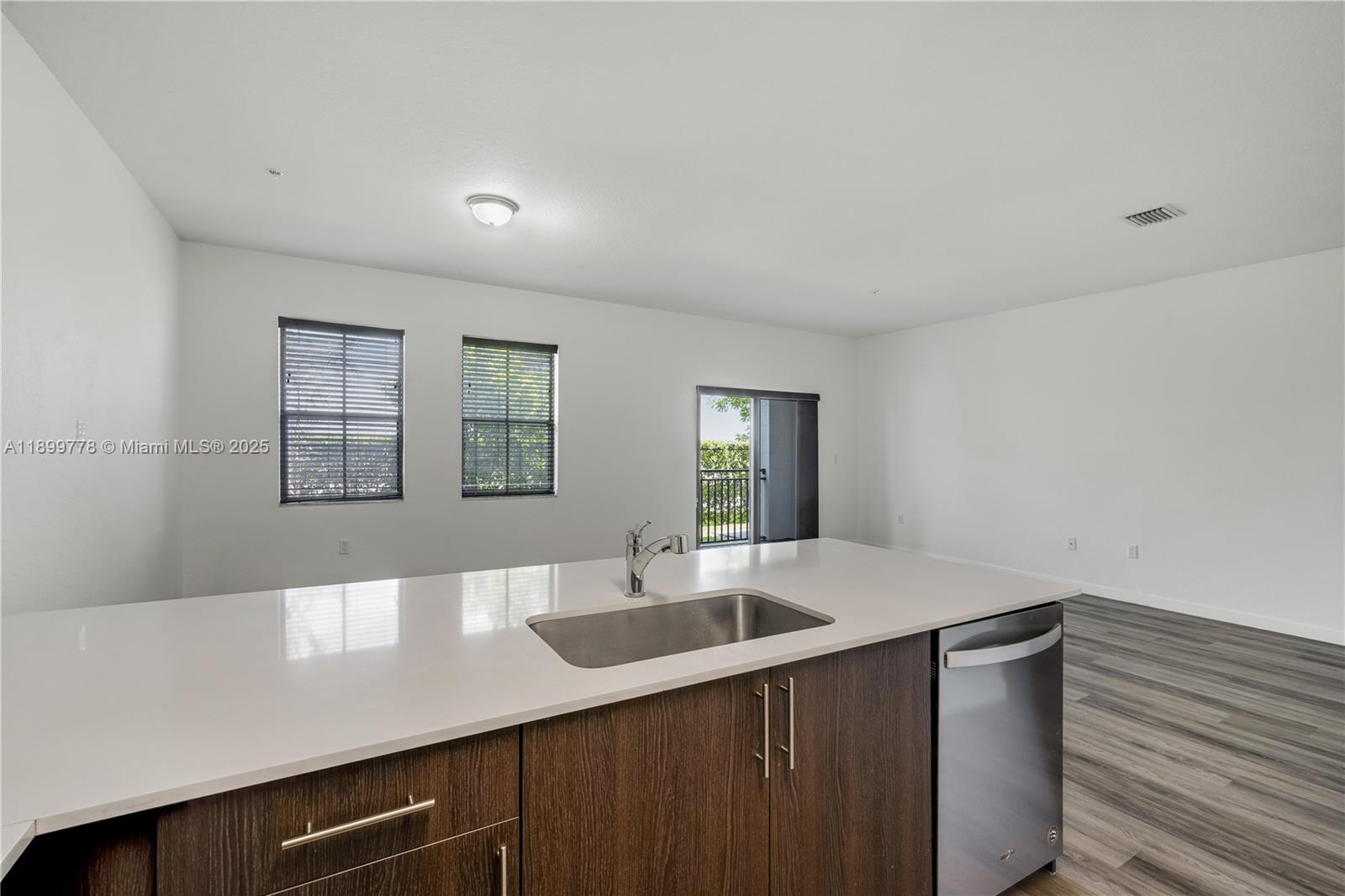 CENTURY PARK SOUTH - Residential Lease