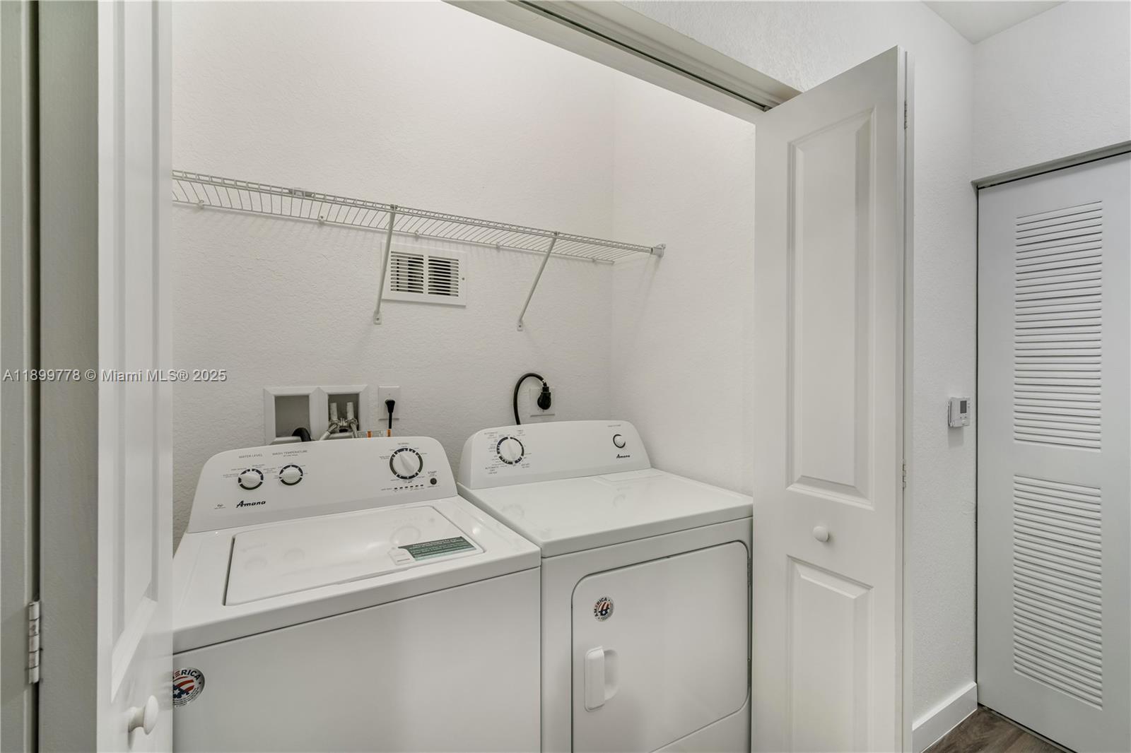 CENTURY PARK SOUTH - Residential Lease