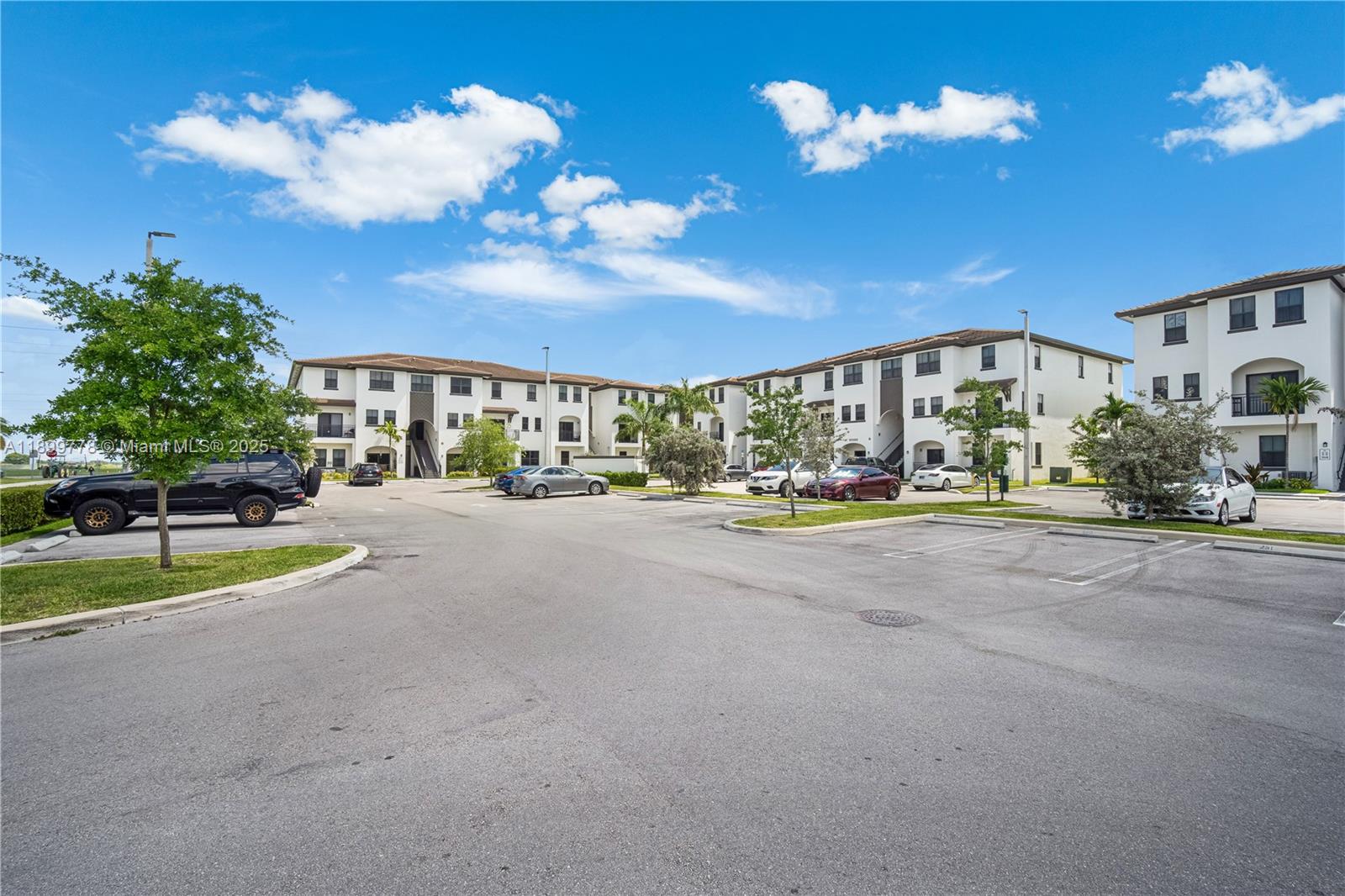 CENTURY PARK SOUTH - Residential Lease