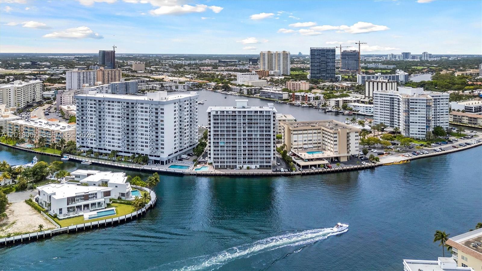 DORSEY ARMS CONDO - Residential