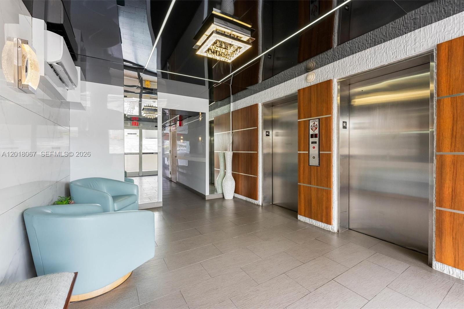 DORSEY ARMS CONDO - Residential