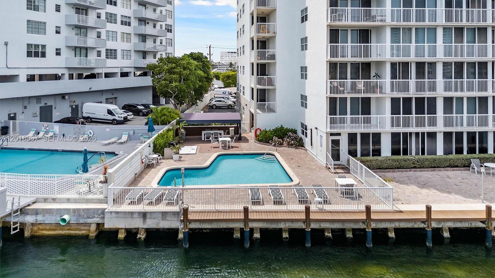 DORSEY ARMS CONDO - Residential