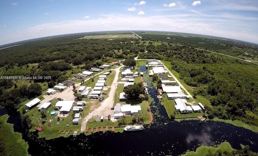 If you are looking for a friendly, rural small town community, you will feel right at Okeechobee. River Bluff Resort
has 4 acres, 11 docks, 2 acres of recreational area, picnic tables, RV for rental, houses for rent, marina for rent,
parking, kids outdoor games, public bathrooms with showers, boat ramps, outdoor grills, WIFI area. Property
includes 11 RV's plus 3 additional spaces for RV's that can be rented, boat parking area and 3 houses.