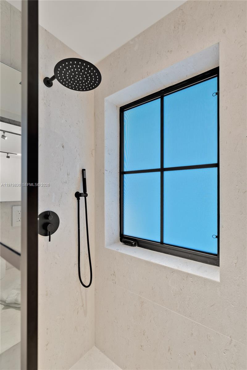 CORAL RIDGE GALT ADD - Residential Lease