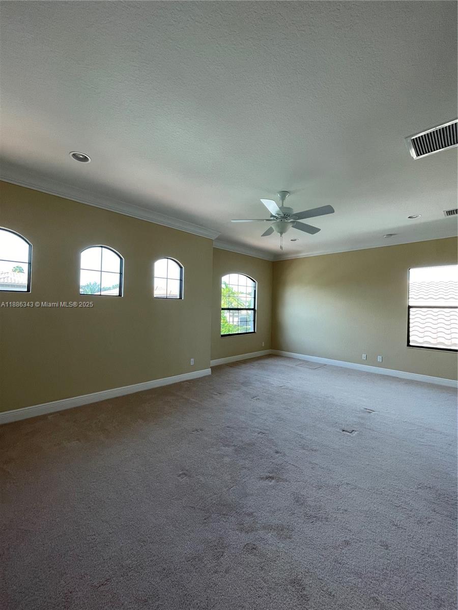 PARKLAND GOLF AND COUNTRY - Residential