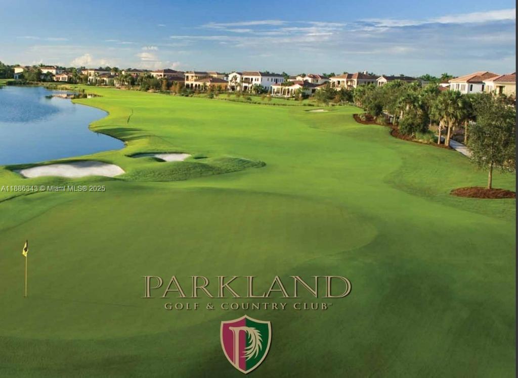 PARKLAND GOLF AND COUNTRY - Residential