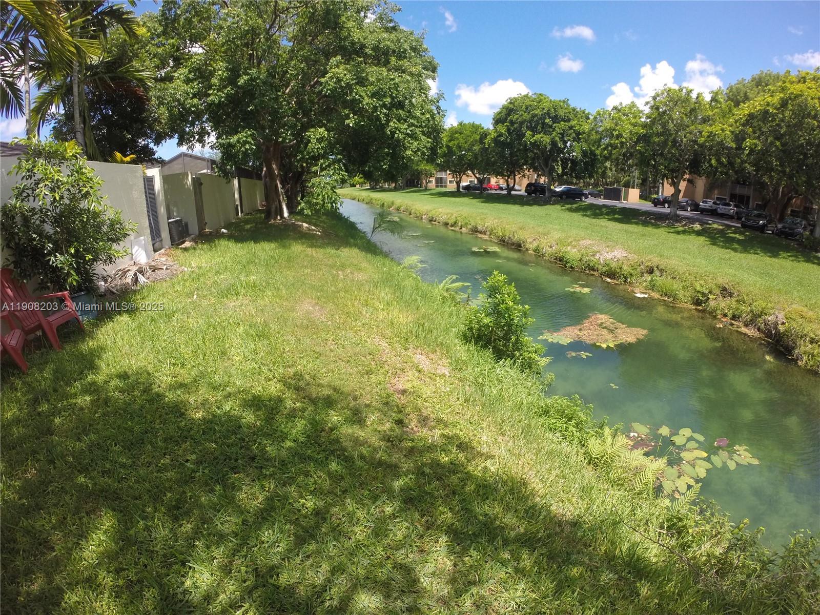 VILLAS OF DEERWOOD REPLAT - Residential Lease