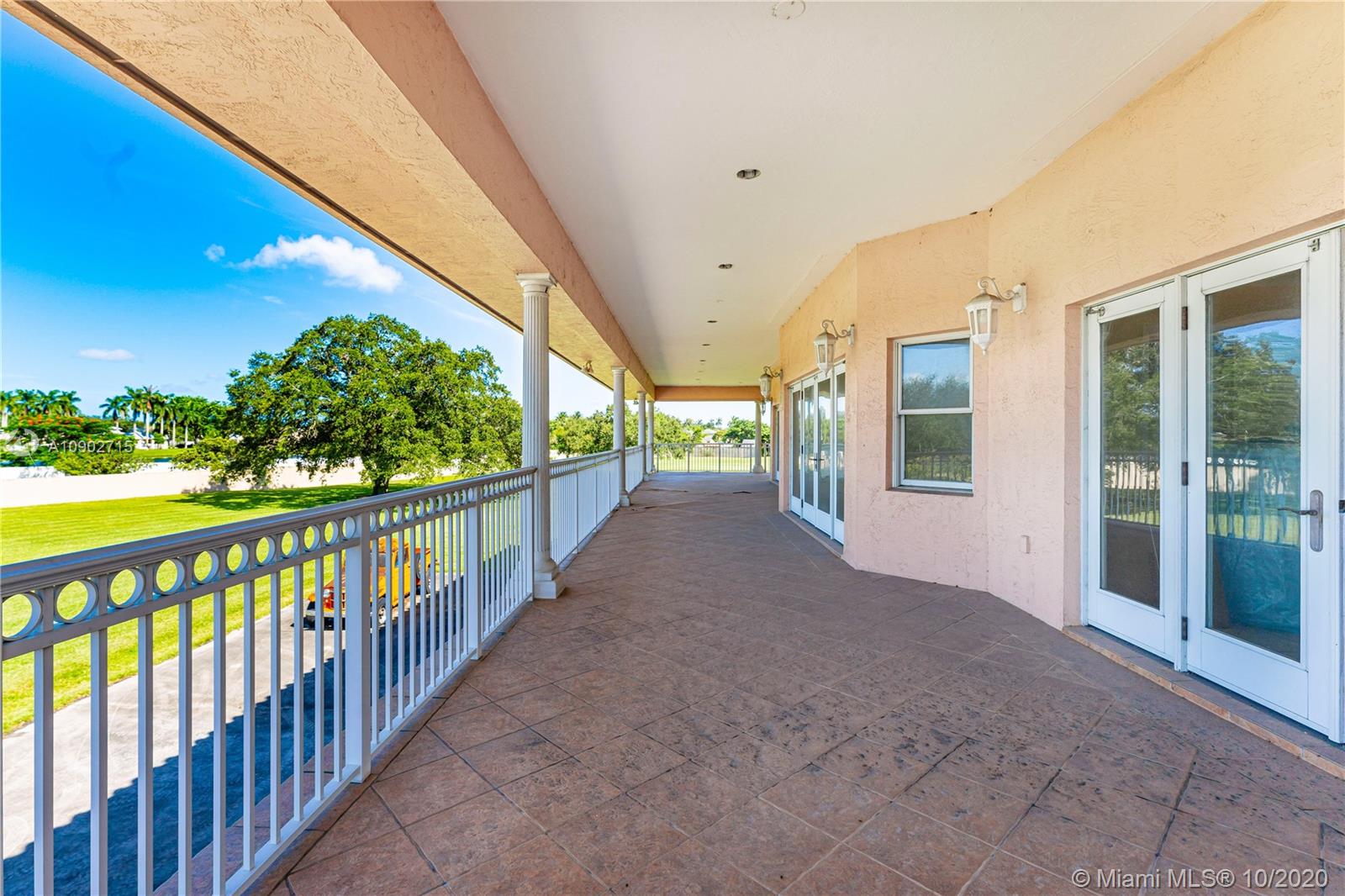 BOGGS COUNTRY ACRES - Land