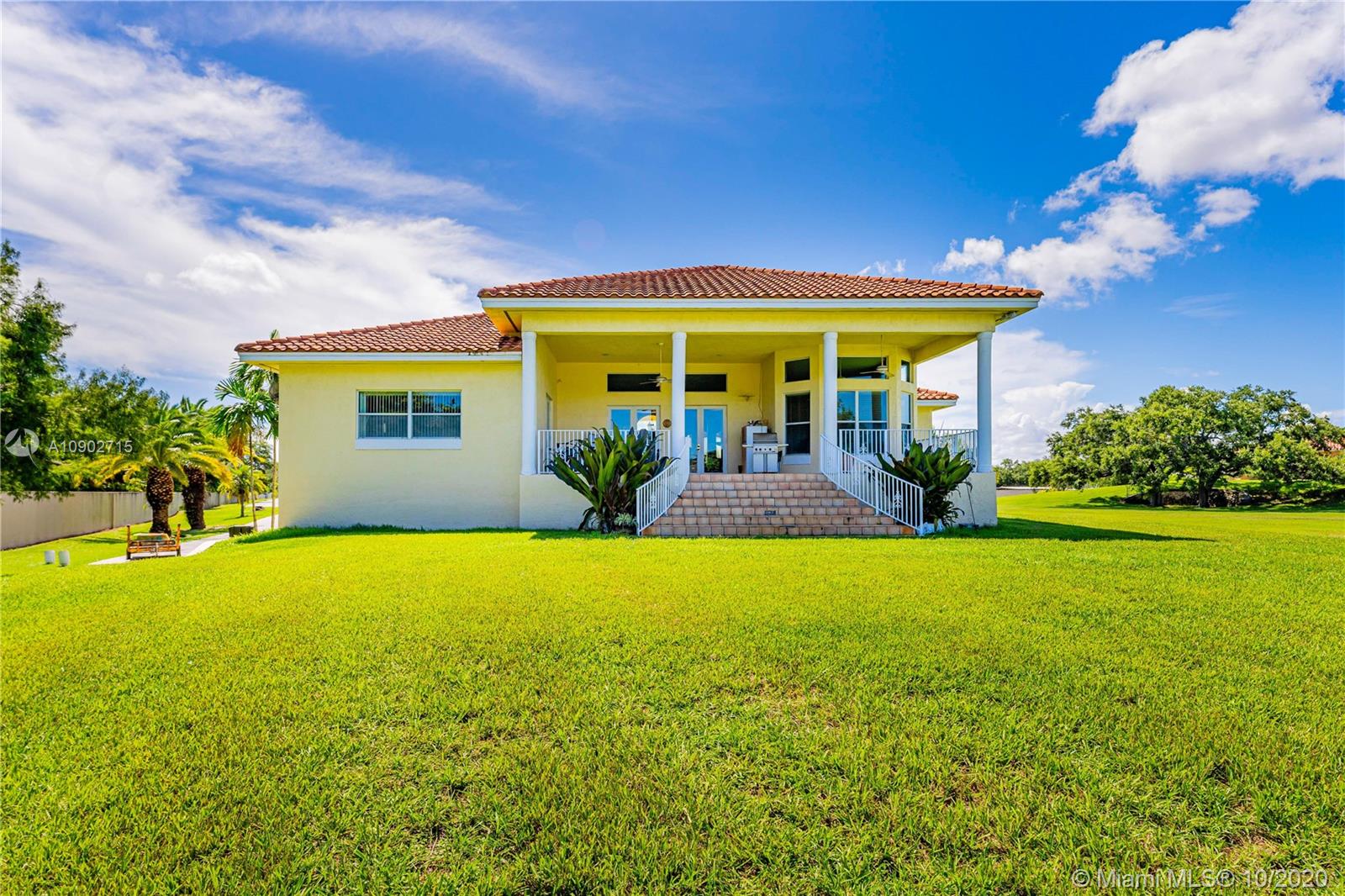 BOGGS COUNTRY ACRES - Land