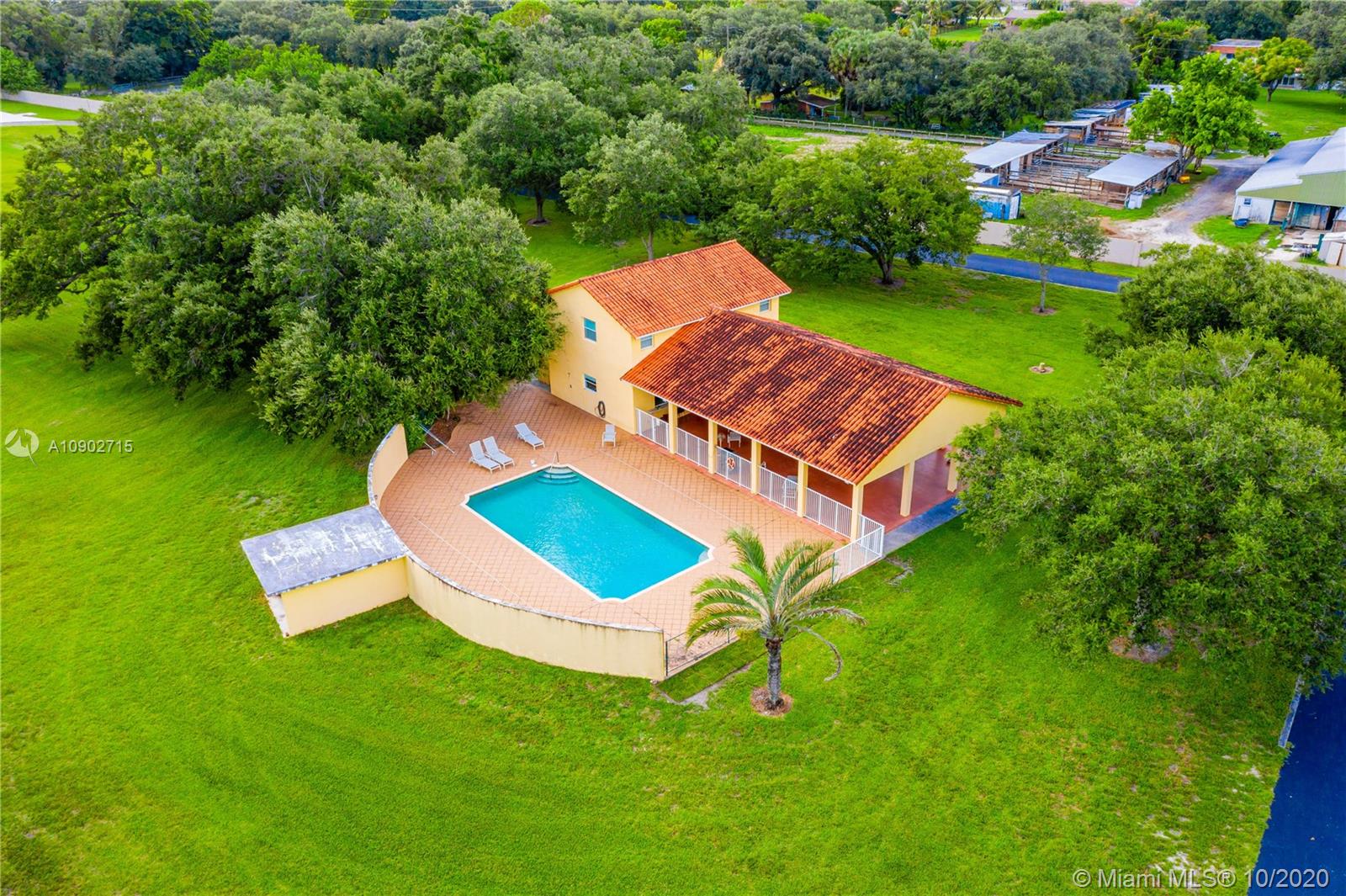 BOGGS COUNTRY ACRES - Land