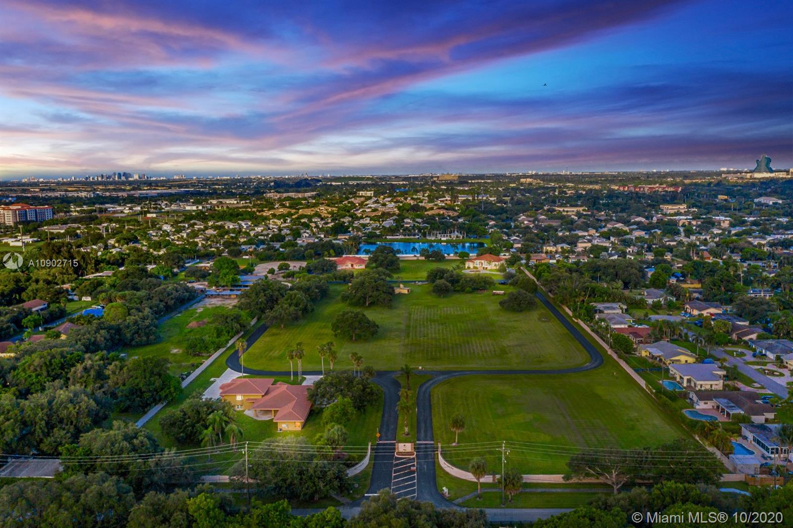 BOGGS COUNTRY ACRES - Land