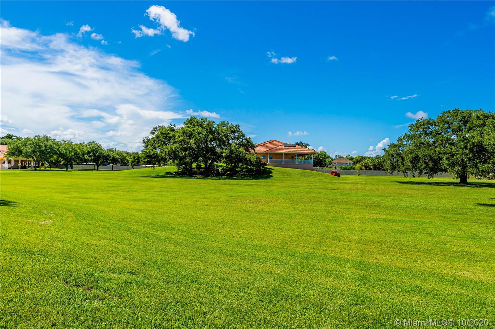 BOGGS COUNTRY ACRES - Land