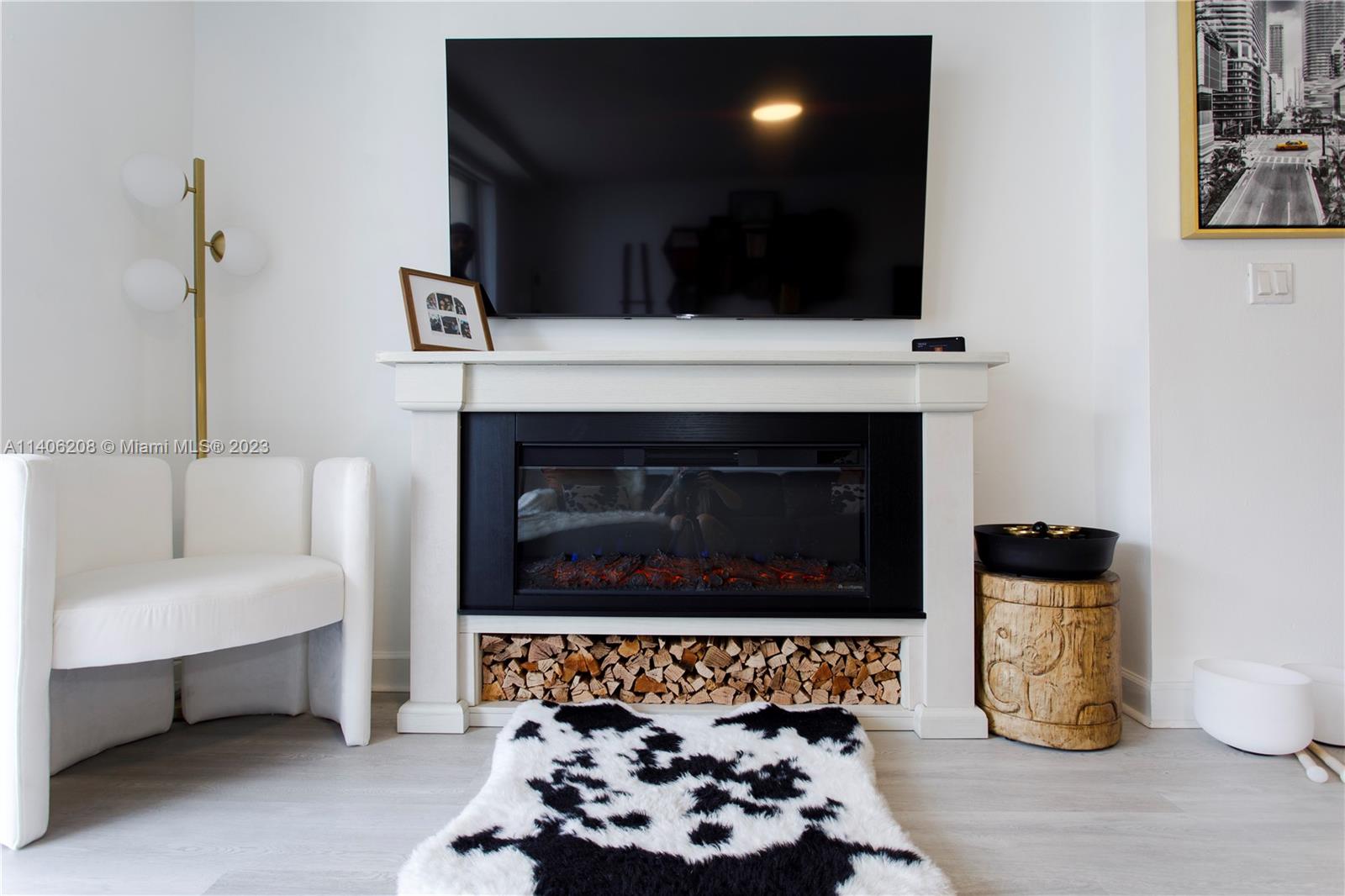 ISOLA CONDO - Residential Lease