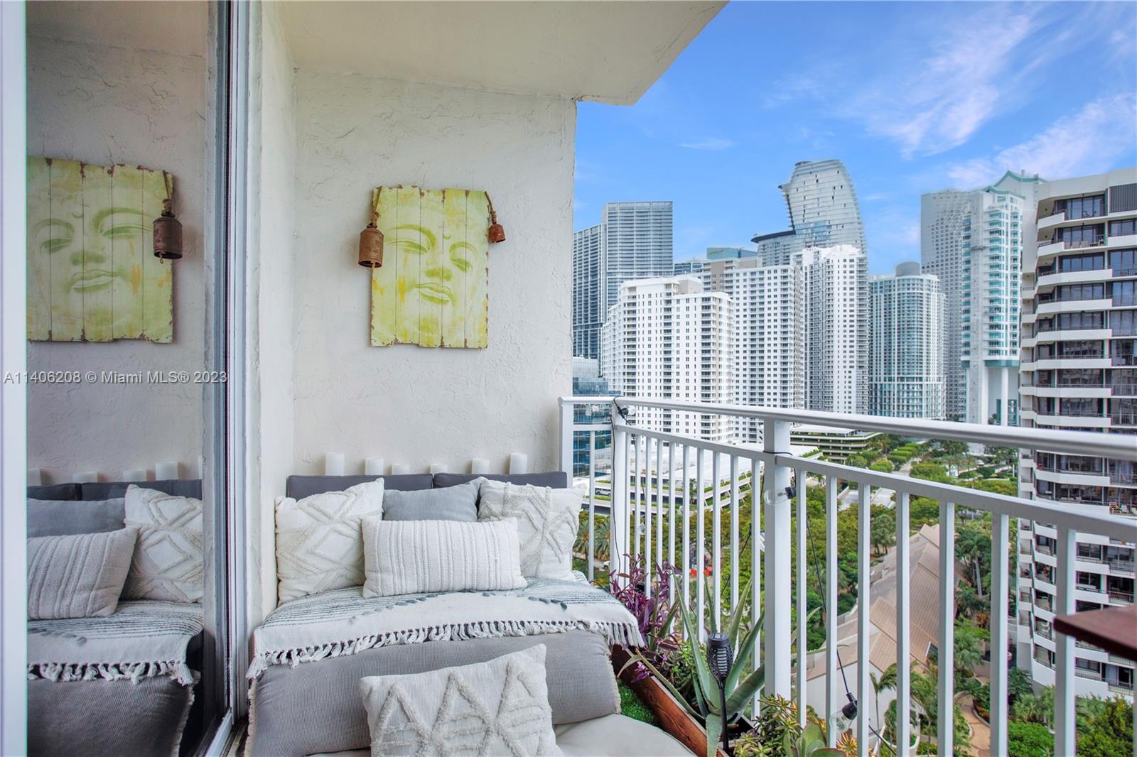 ISOLA CONDO - Residential Lease