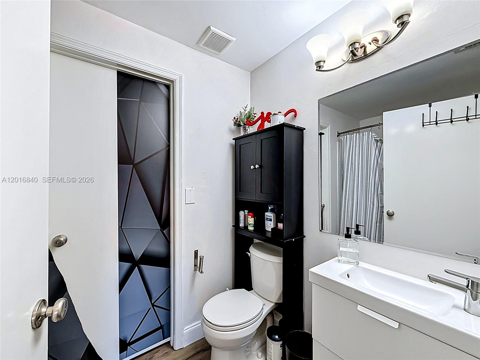 SECTORS 3 & 4 BOUNDARY PL - Residential