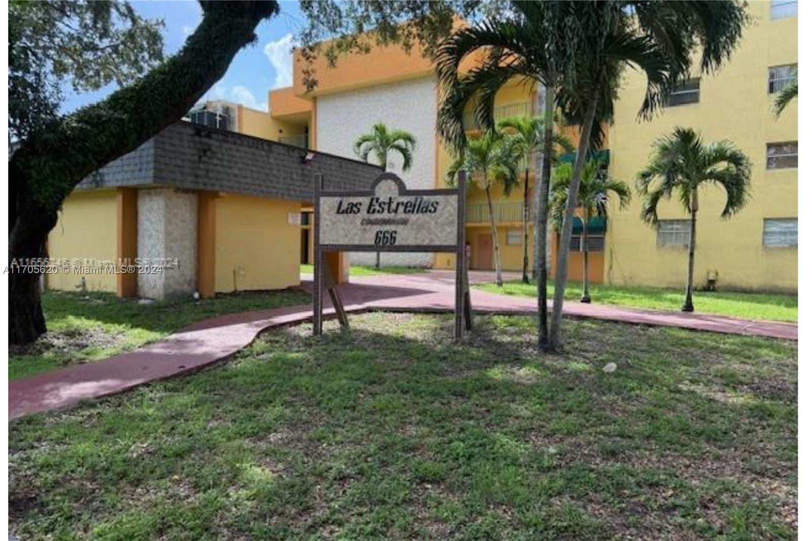 Property for Sale at 666 W 81st St 422, Hialeah, Miami-Dade County, Florida - Bedrooms: 1 
Bathrooms: 1  - $215,000