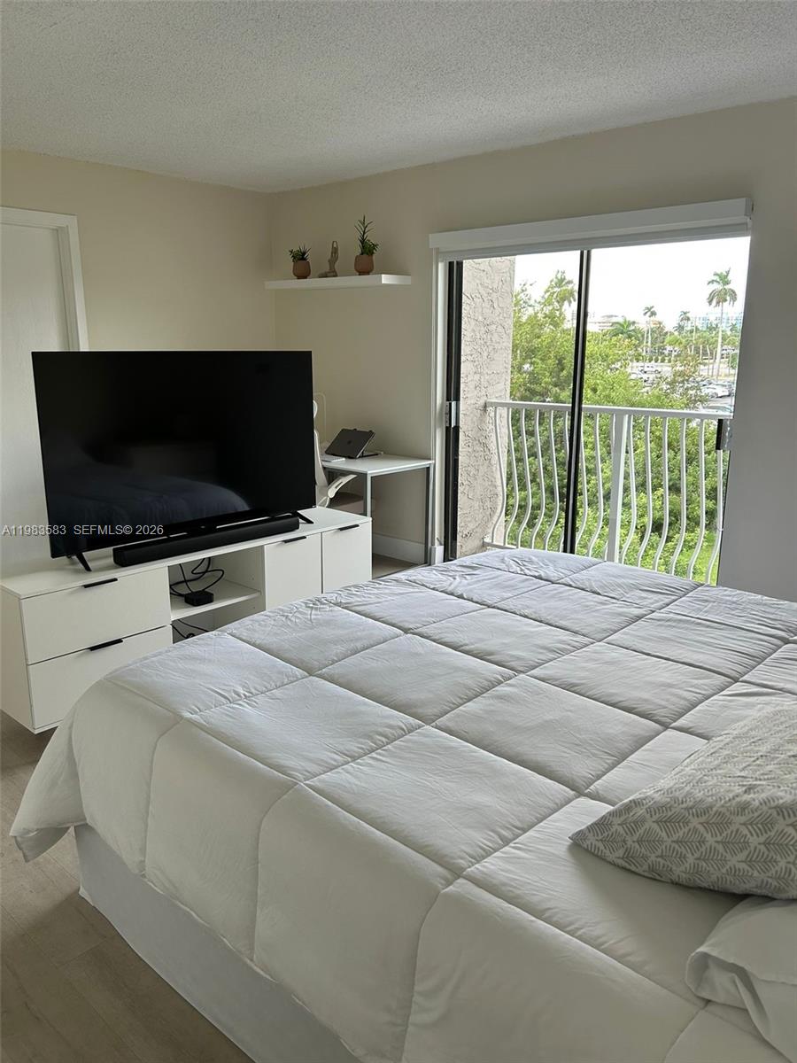 PALM VILLAGE CLUB CONDO - Residential