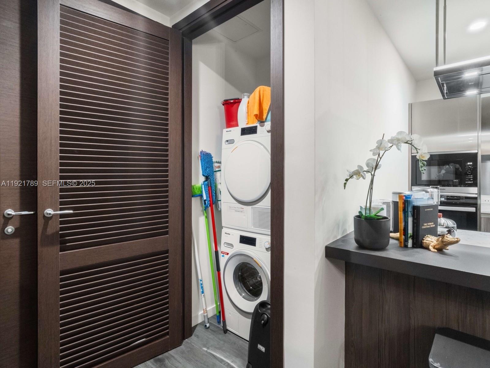 BRICKELL FLATIRON CONDO - Residential